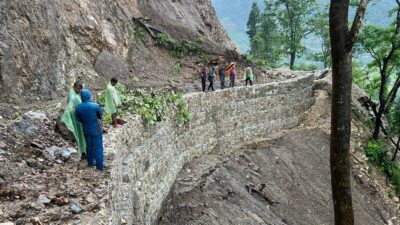 भारी वर्षाका कारण बराहपोखरी गाउँपालिकाका सबै सडक ठप्प 