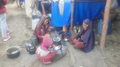 मुगुका बाढीपहिरो पीडितलाई राहत वितरण